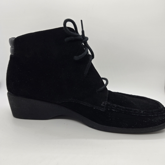 Etienne Aigner Black Leather Suede Lace Up Ankle Boot 9.5 - Picture 6 of 12